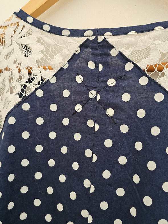 AUNTY Polka Dot & Lace Top