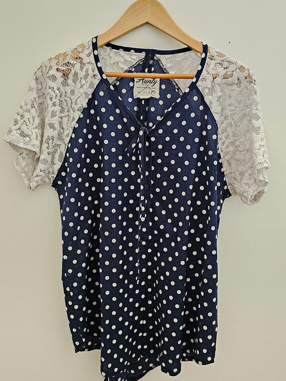 AUNTY Polka Dot & Lace Top