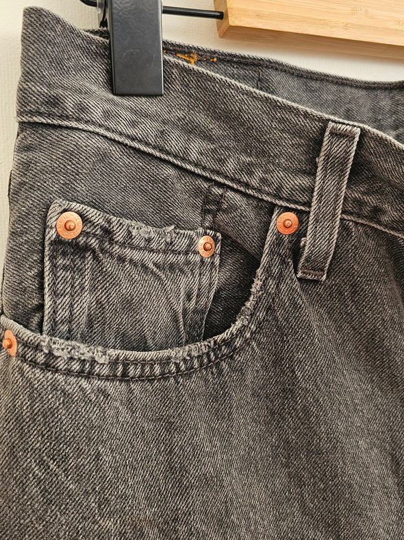LEVIS 501 W28 L26 jeans