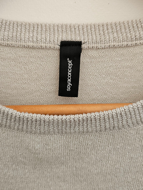 SOYACONCEPT Silver Detailed Sleeve Top