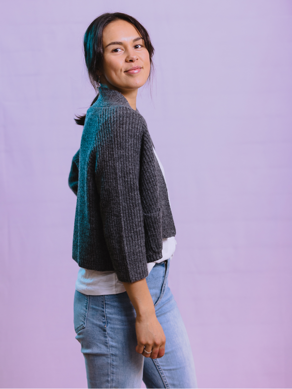 demi-charcoal-side-model-hello-friday-new-zealand_jpg.png
