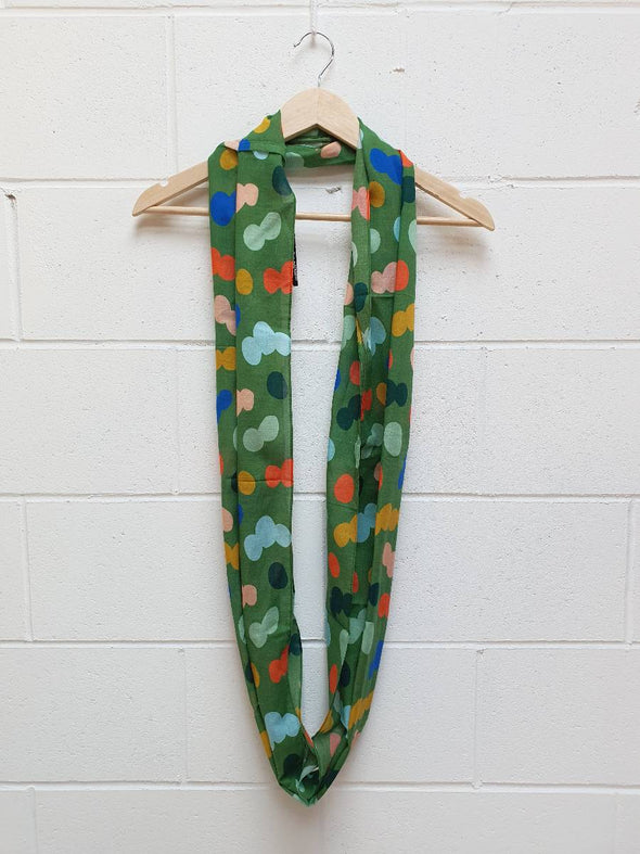loop-scarf-green-splotch-long-hello-friday-dunedin.jpg