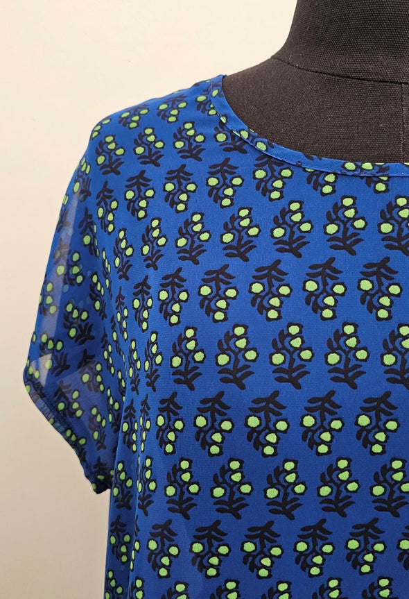 BARR ORIGINALS Size M top