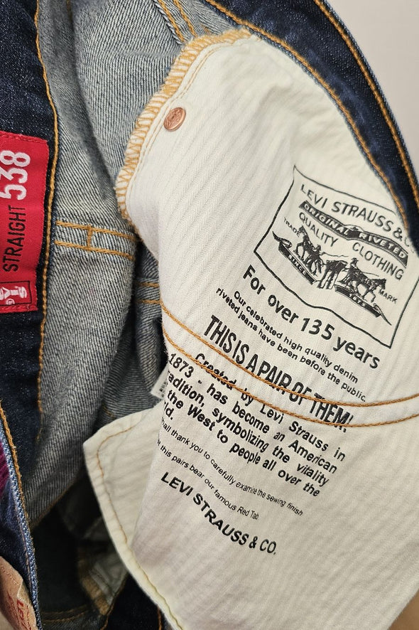 LEVIS 538s straight jeans W36 L32