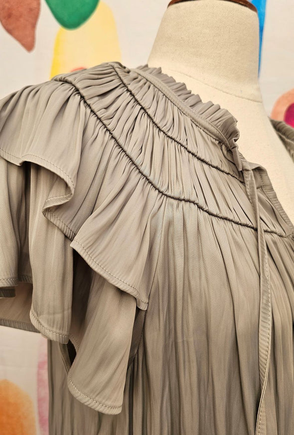 PREVIEW Sage grey top